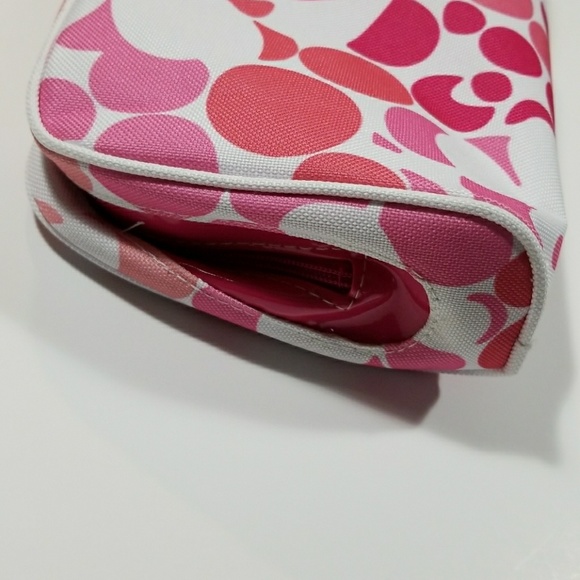 B4G1 Clinique cosmetic bag - Picture 2 of 3